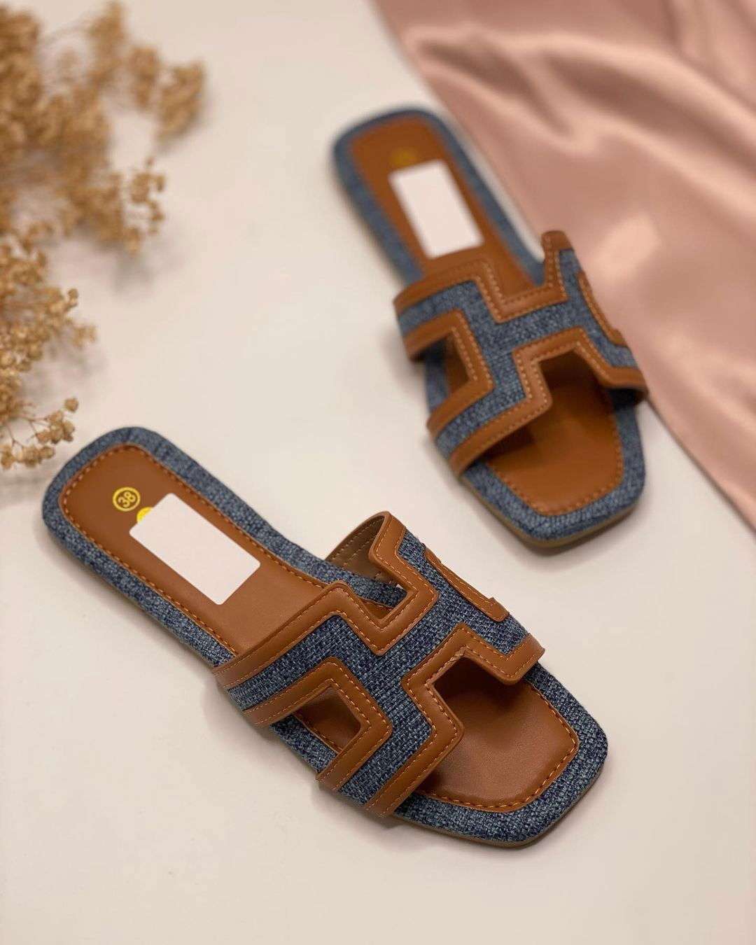 Women’s Denim Flat Slippers in Black and Blue – SCS Store