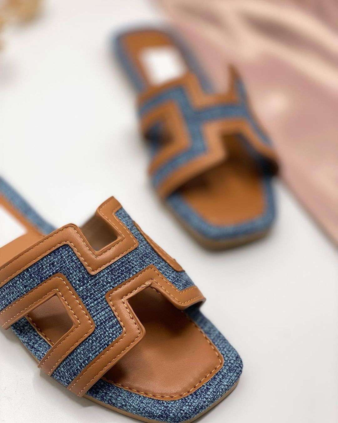 Elegant Denim Slip-On Slippers for Casual Outfits