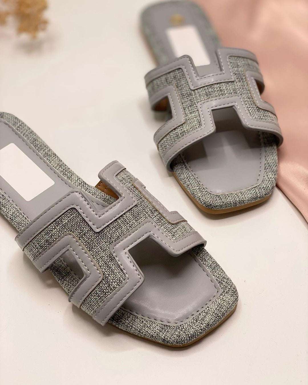 Women’s Denim Jeans Casual Flat Slippers Stylish & Comfortable Everyday Footwear - SCSSTORE.PK