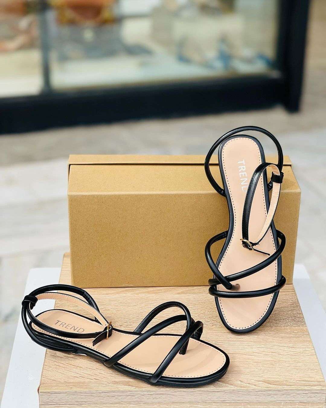 Thumb Support Casual Flat Slippers for Women