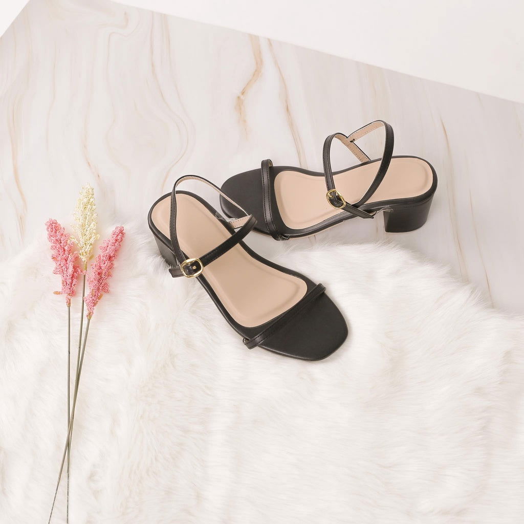 Women’s Fashionable Low Block Heels

