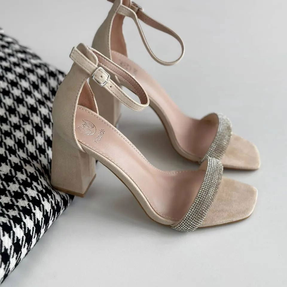 Elegant Party Heels with Chunky Base
