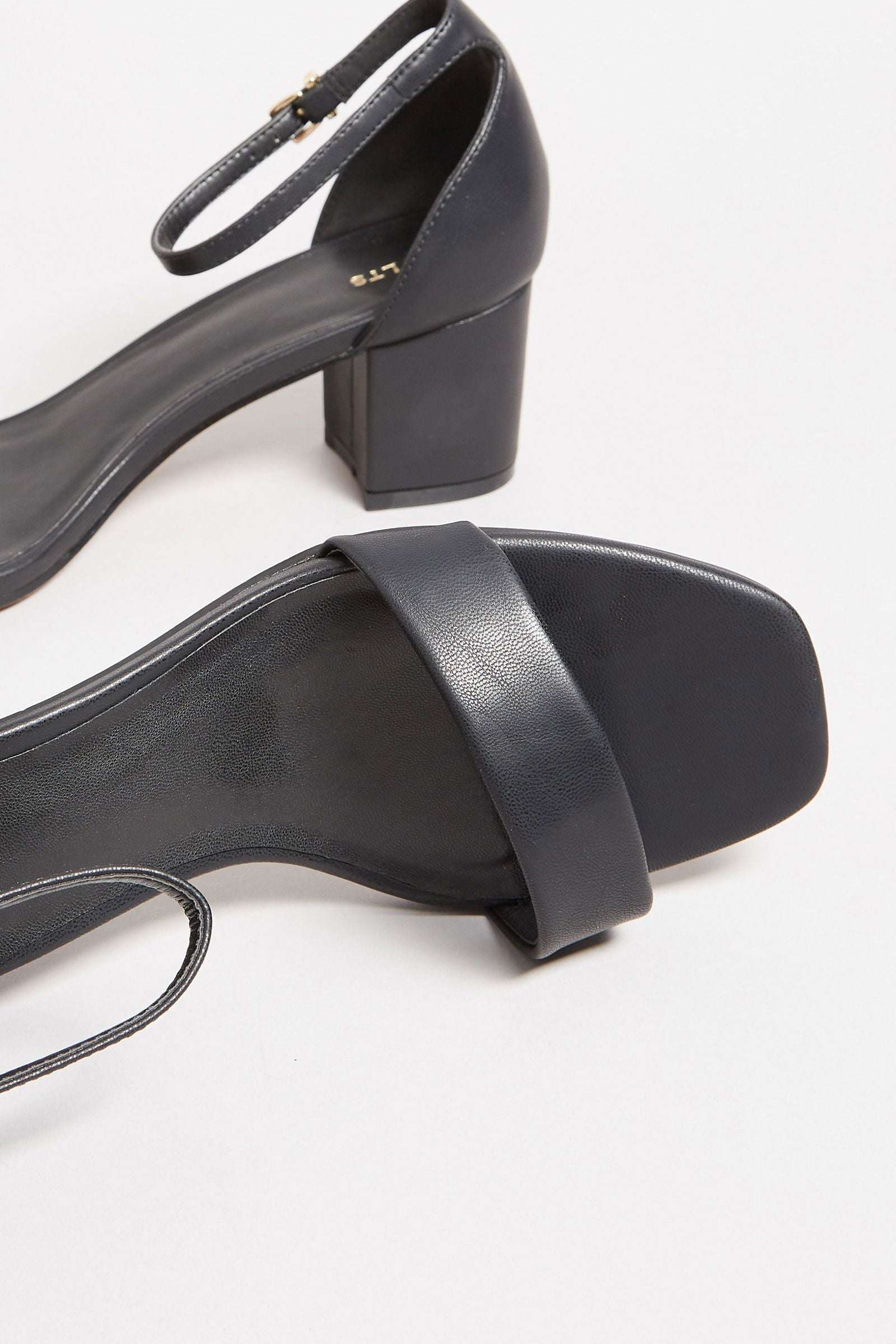 Women Block Heel Sandals in Black & Beige - Standard Fit Women's Stylish Comfort - SCSSTORE.PK