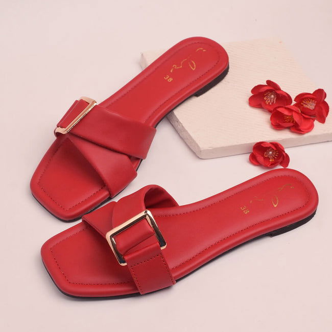 Women’s Buckle Style Slippers – Casual & Chic

