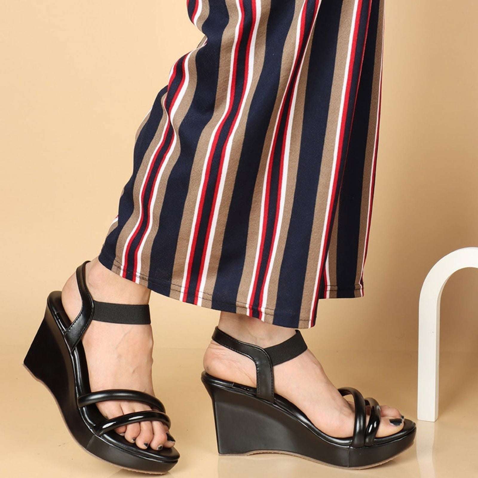 Women’s Black Wedge Sole Heel Sandals Stylish & Comfortable - SCSSTORE.PK