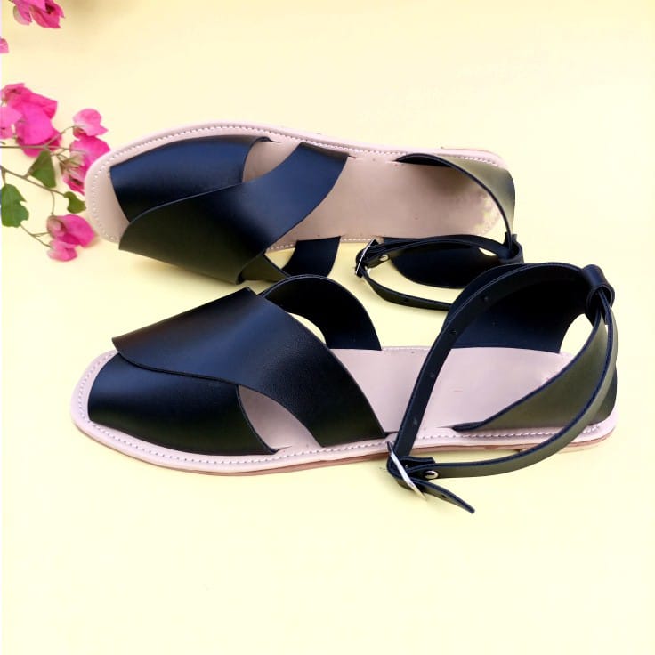 Black Stylish Casual Flat Sandals with Cushioned Sole
