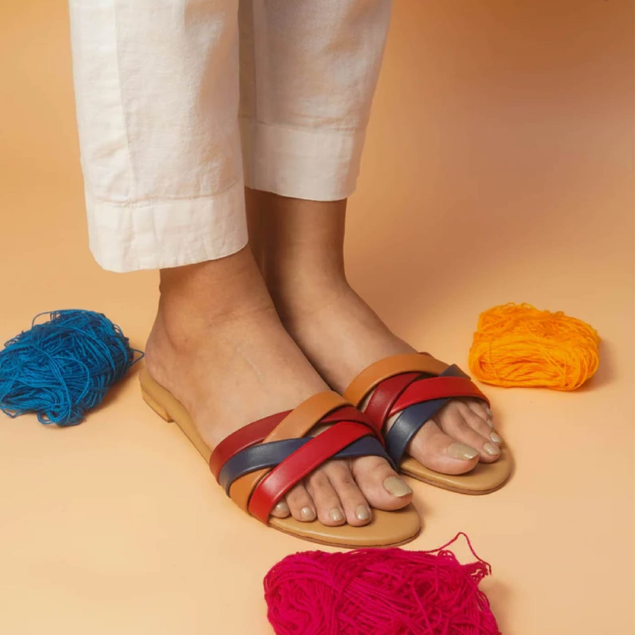 Casual Black and Golden Slippers for Women – Perfect Daily Wear